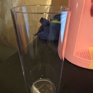 NWOT set of 4‎ Tupperware clearly excellent clear tumblers